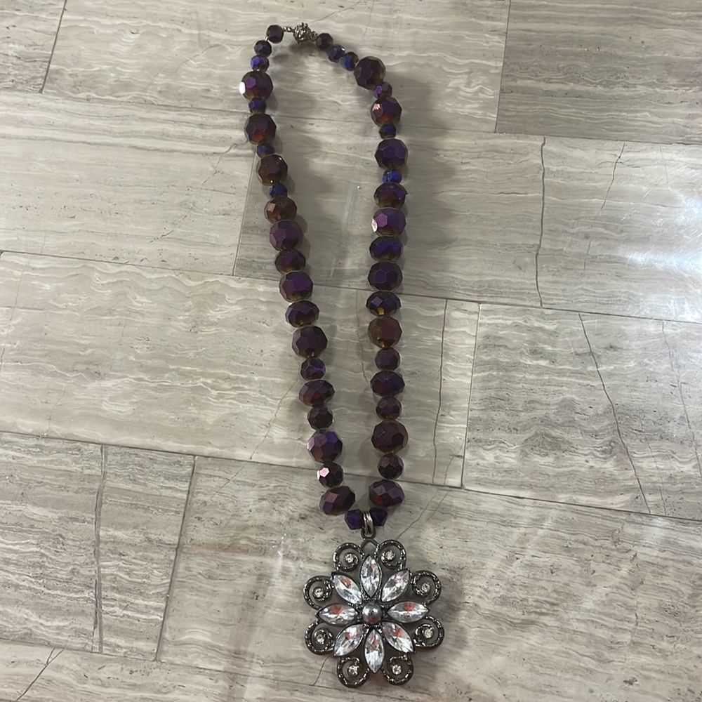 Sparkles like the moon necklace